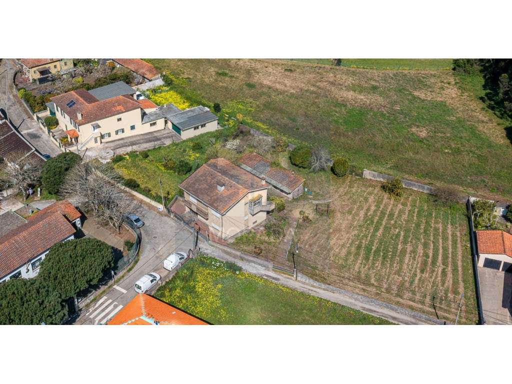 MORADIA || 1 KM DA PRAIA || S. FÉLIX DA MARINHA - Grande imagem: 2/10