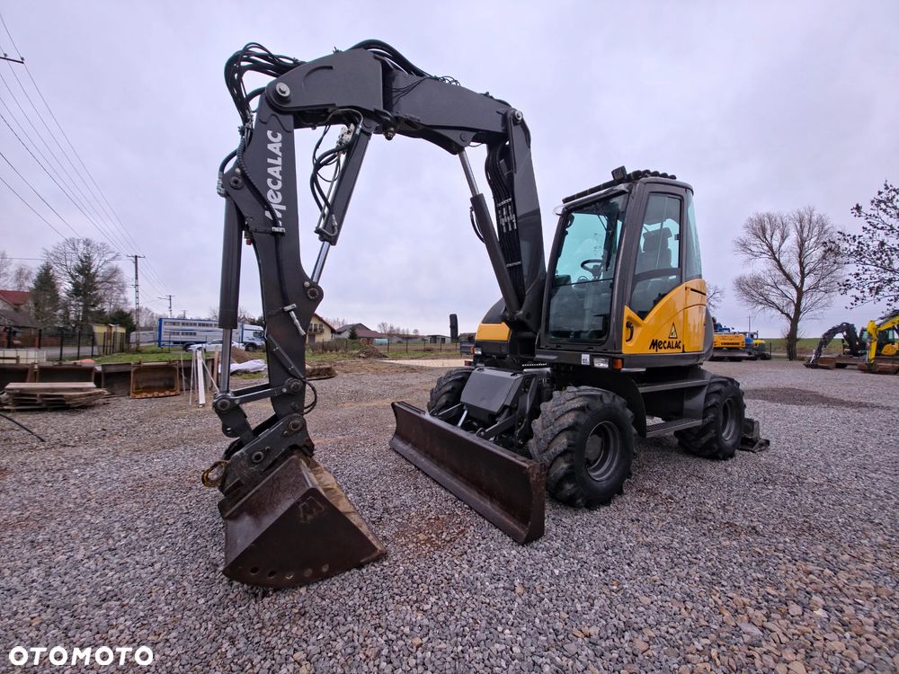 Mecalac 714MWe - 11