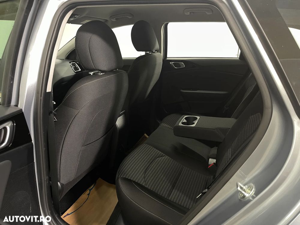 Kia Ceed 1.5 T-GDI OPF Vision - 11