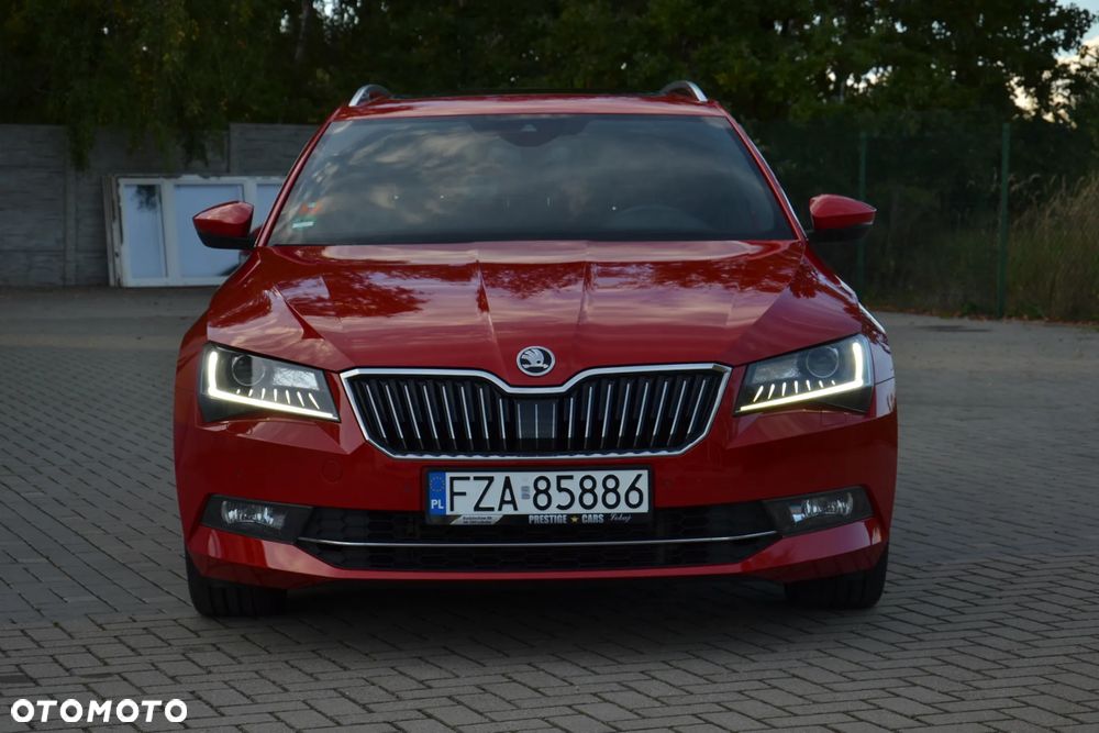 Skoda Superb Combi 2.0 TDI 4x4 DSG L&K - 6
