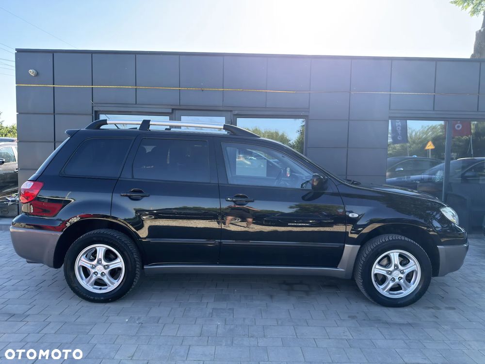 Mitsubishi Outlander 2.0 Invite - 22