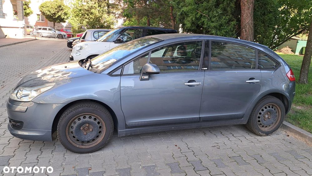 Citroën C4 2.0 16V Exclusive - 1