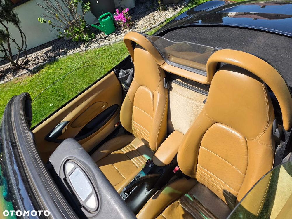 Porsche Boxster - 16