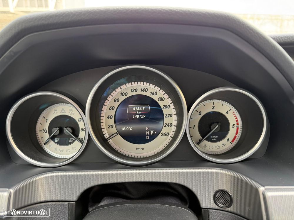 Mercedes-Benz E 220 CDI Avantgarde BE Auto. - 14