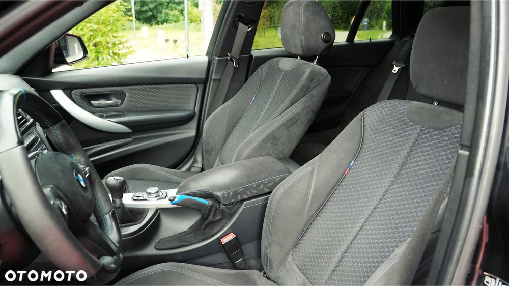 BMW Seria 3 318d M Sport EU6 - 13