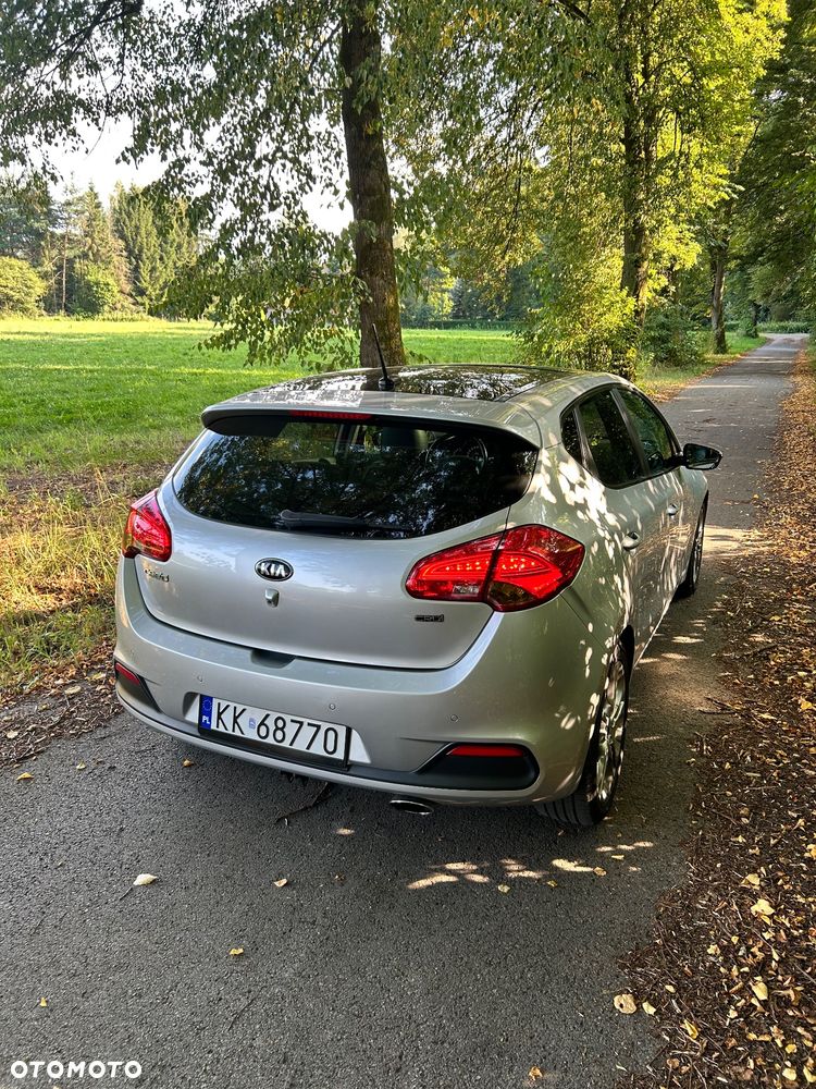 Kia Ceed - 30