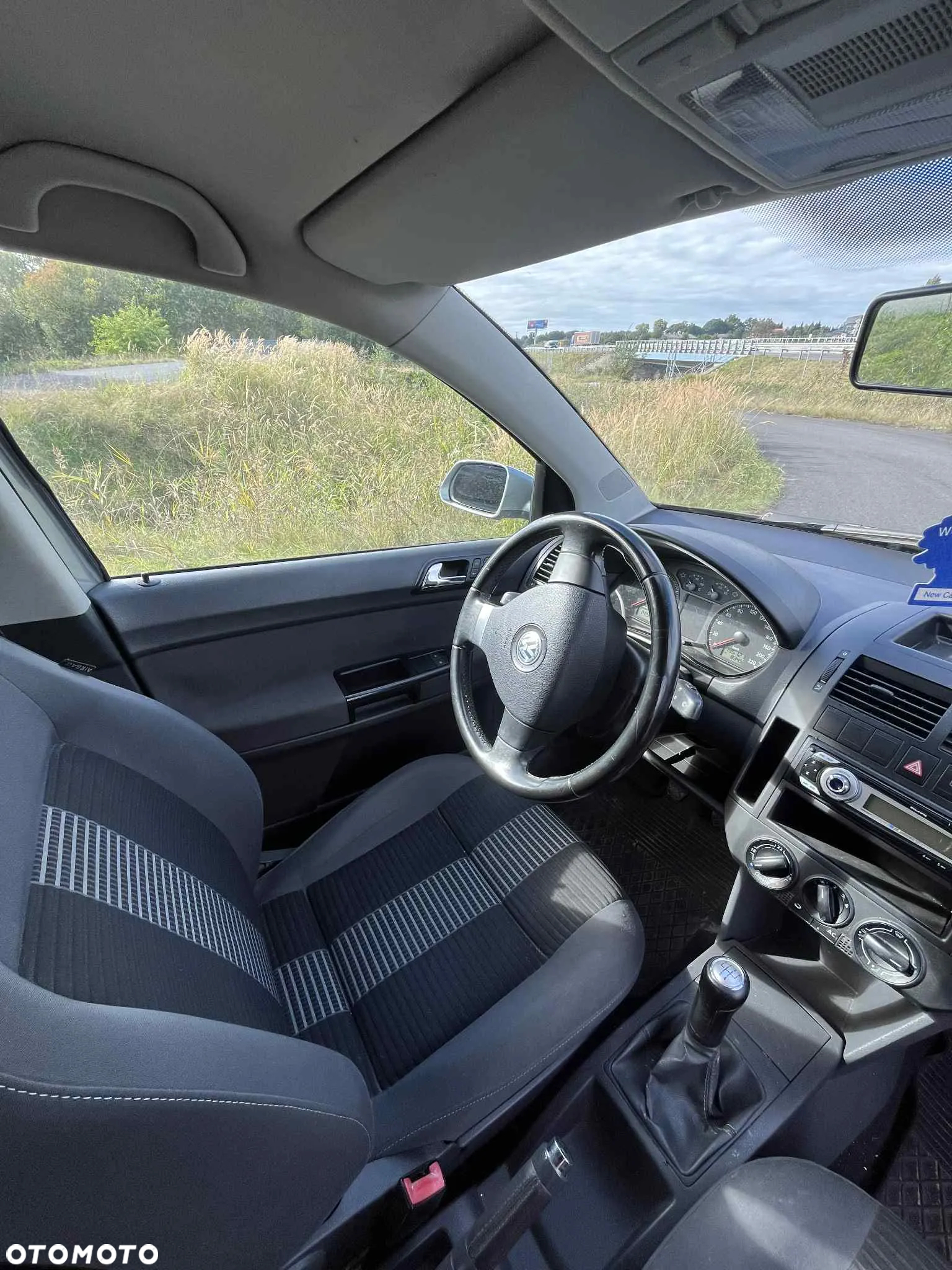 Volkswagen Polo - 5