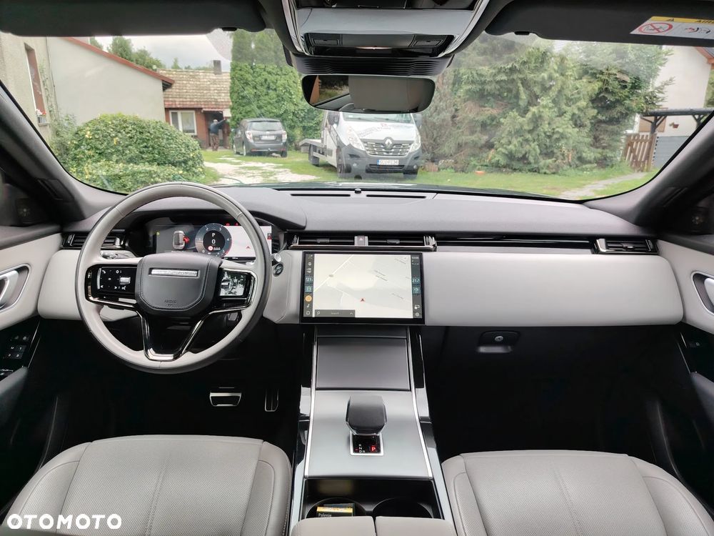 Land Rover Range Rover Velar 2.0 D200 mHEV R-Dynamic SE - 33