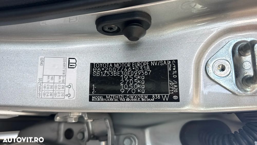 Toyota Corolla 2.0 HSD TS Exclusive - 37