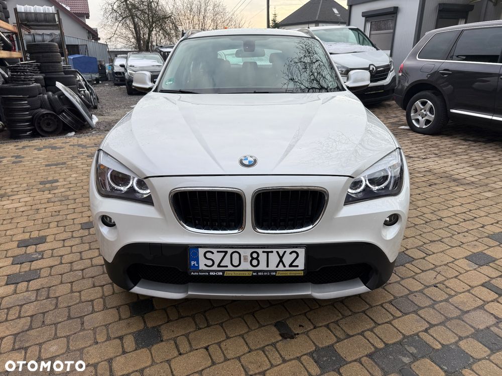 BMW X1 sDrive18d xLine - 12