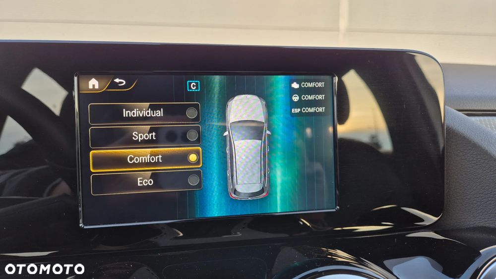 Mercedes-Benz Klasa B 180 Style 7G-DCT - 22