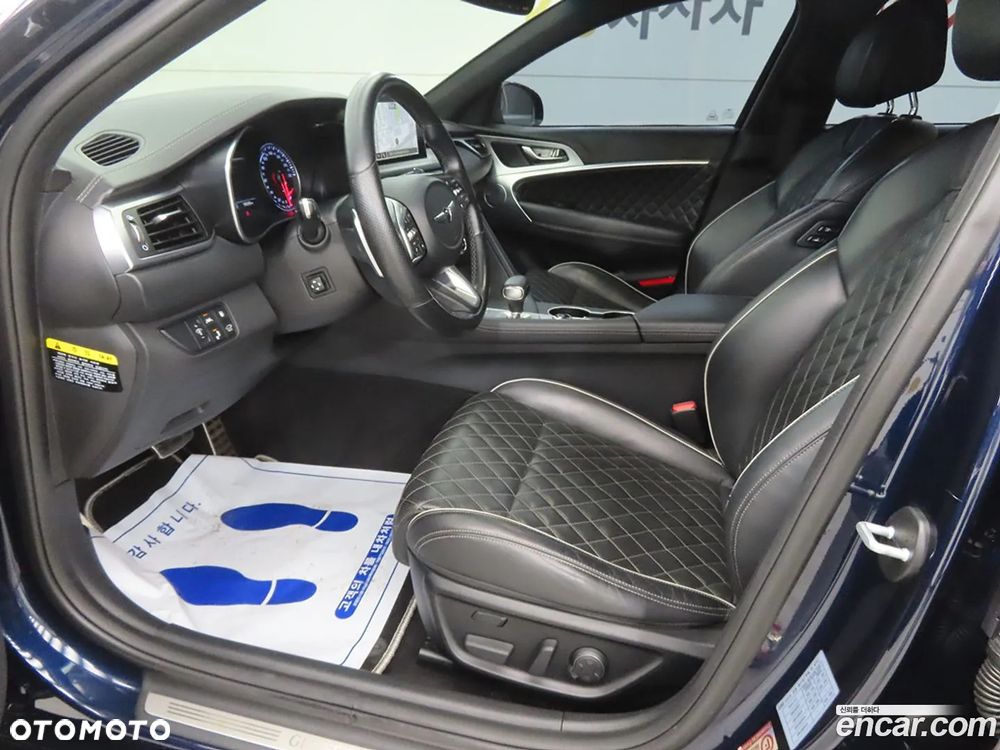 Genesis G70 - 7