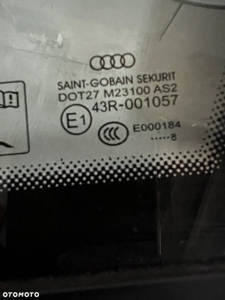AUDI A3 8V SZYBA LEWY PRAWY  TYŁ 8V4845299A 8V4845300A 18R - 2