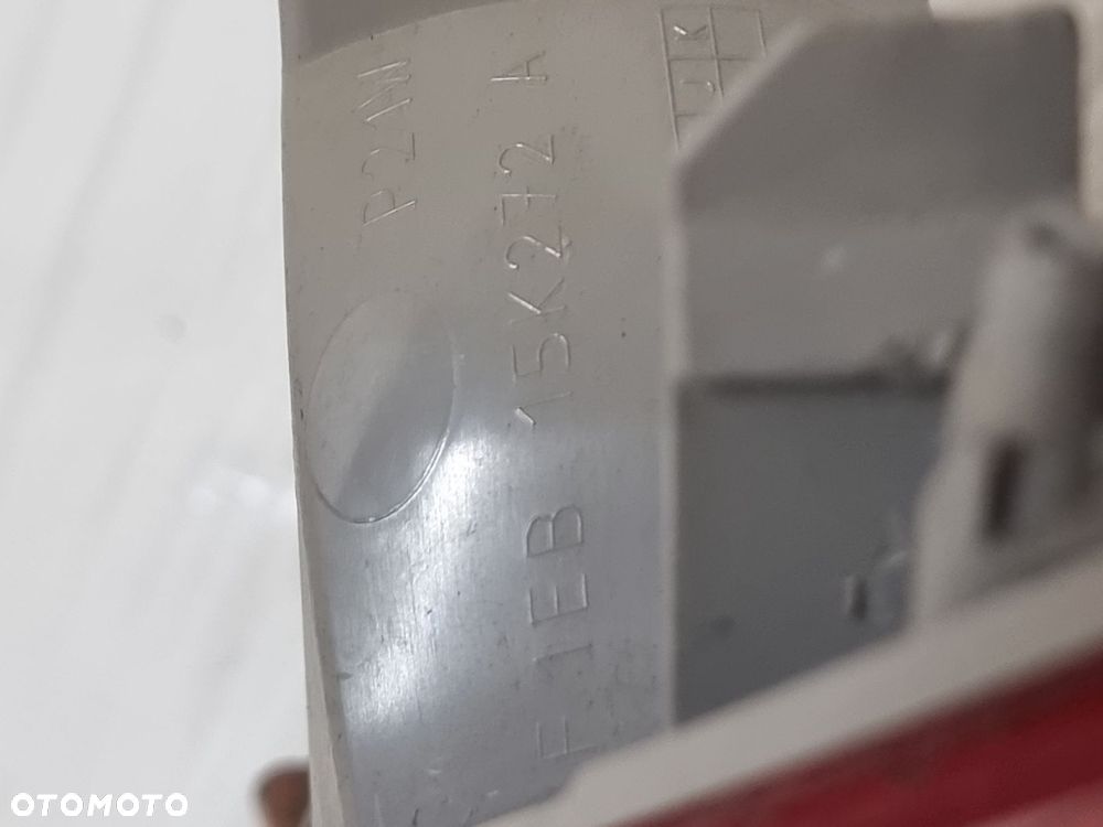 FORD FOCUS MK3 LIFT LAMPKA PRZECIWMGIELNA W ZDERZAK PRAWY TYŁ  F1EB15K272A - 8