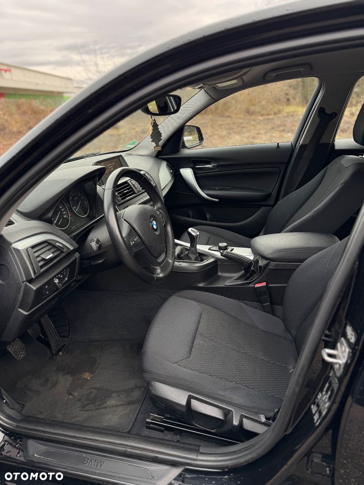 BMW Seria 1 116i - 12
