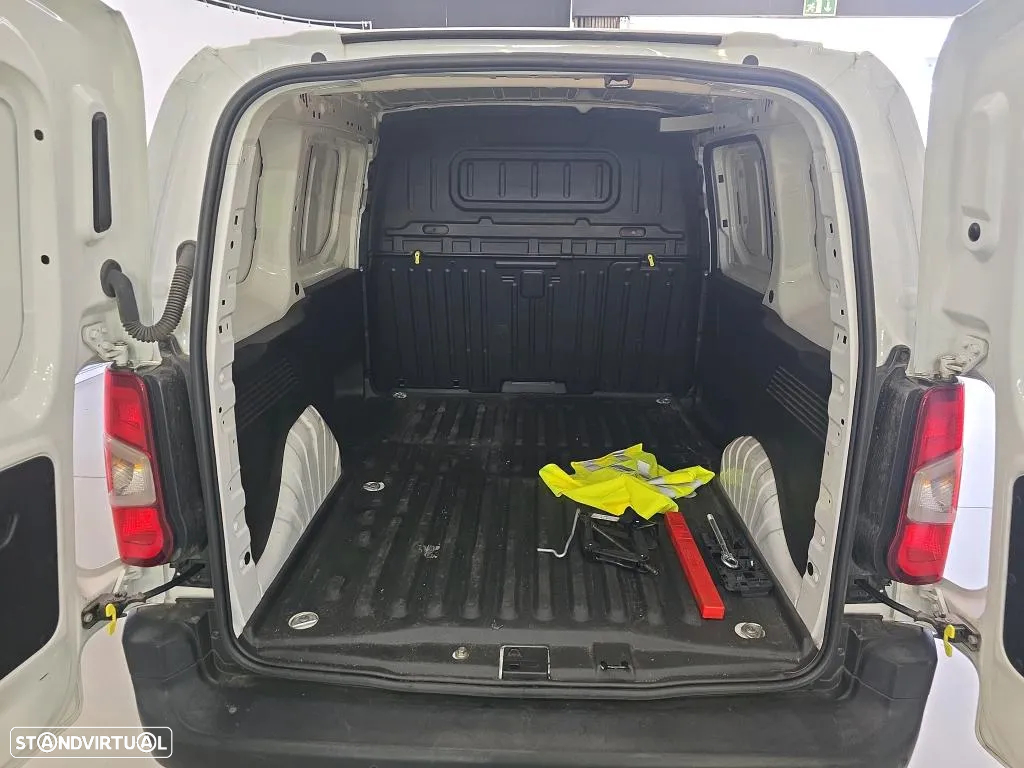 Opel COMBO 3 LUG. CX.6V. - 7