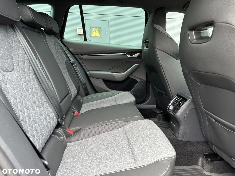 Skoda Octavia 1.5 TSI mHEV Sportline DSG - 8
