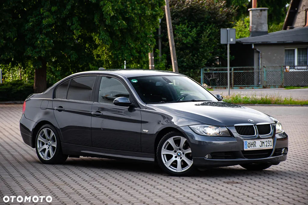 BMW Seria 3 320i - 5