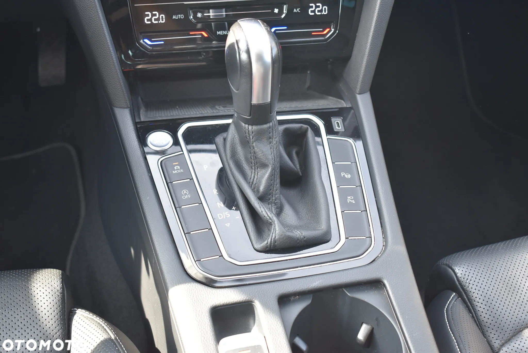 Volkswagen Passat 2.0 TDI Elegance DSG - 19