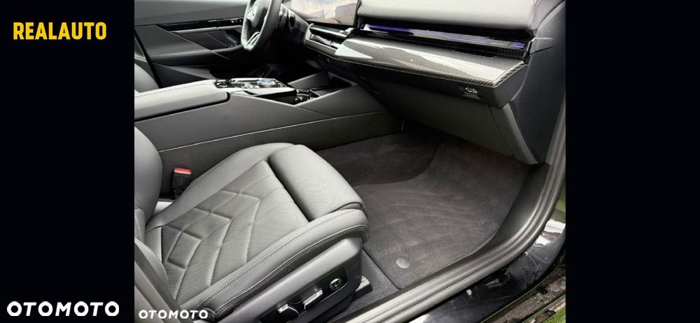 BMW Seria 5 - 27