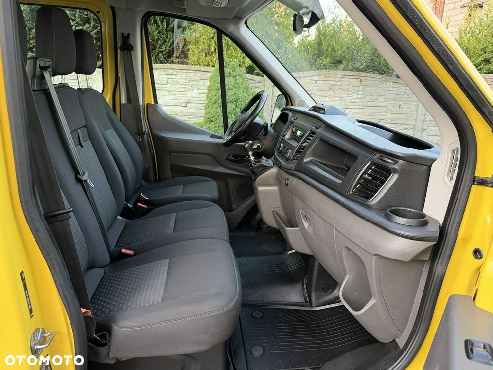 Ford Transit - 28