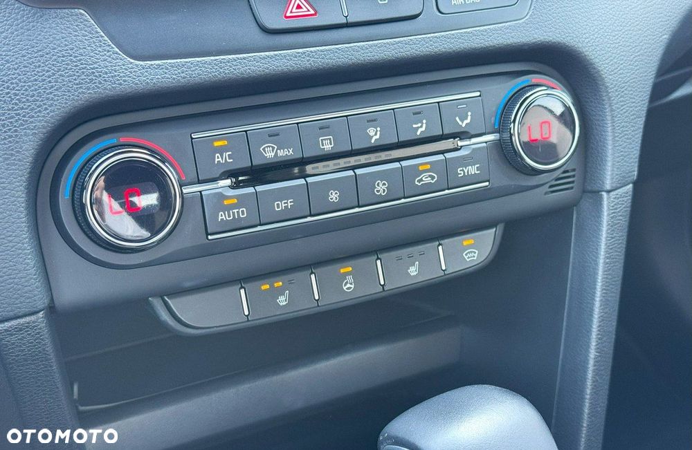 Kia ProCeed 1.4 T-GDI GT Line DCT - 25