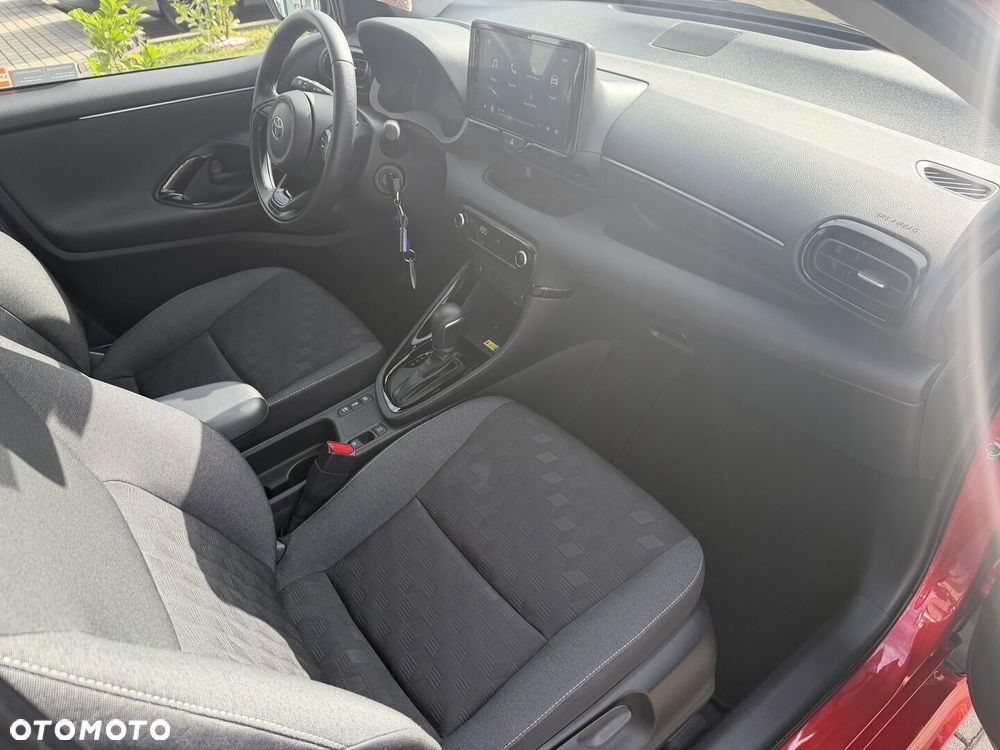 Toyota Yaris Hybrid 1.5 Style - 23