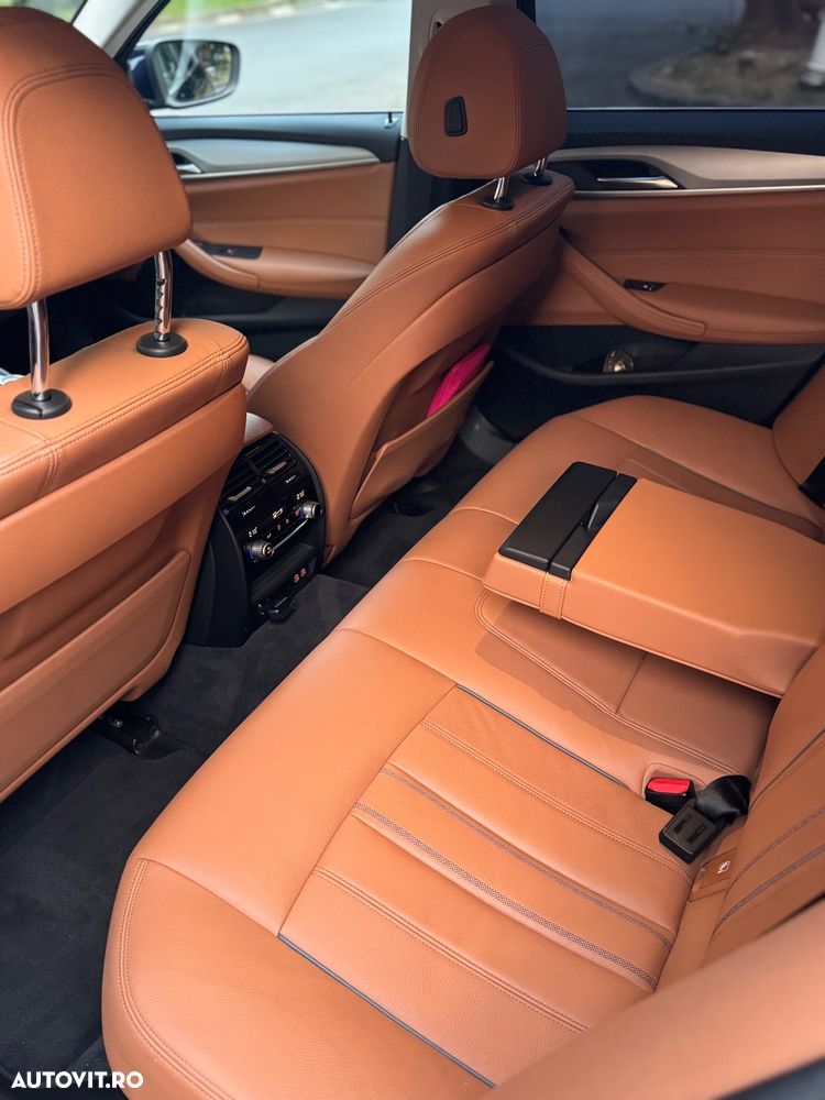 BMW Seria 5 530i xDrive Aut. Luxury Line - 6