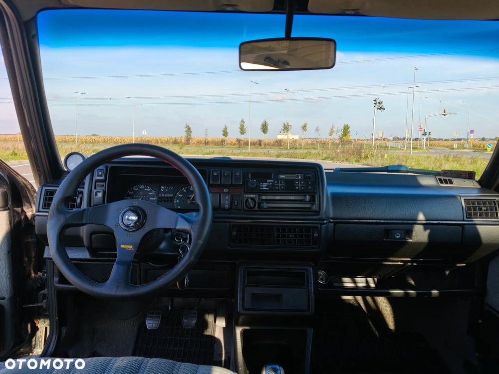Volkswagen Golf 1.8 GL - 12