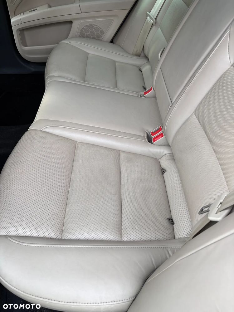 Skoda Superb 2.0 TSI Elegance DSG - 21