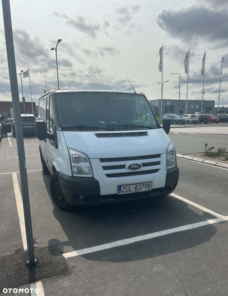 Ford Transit - 1