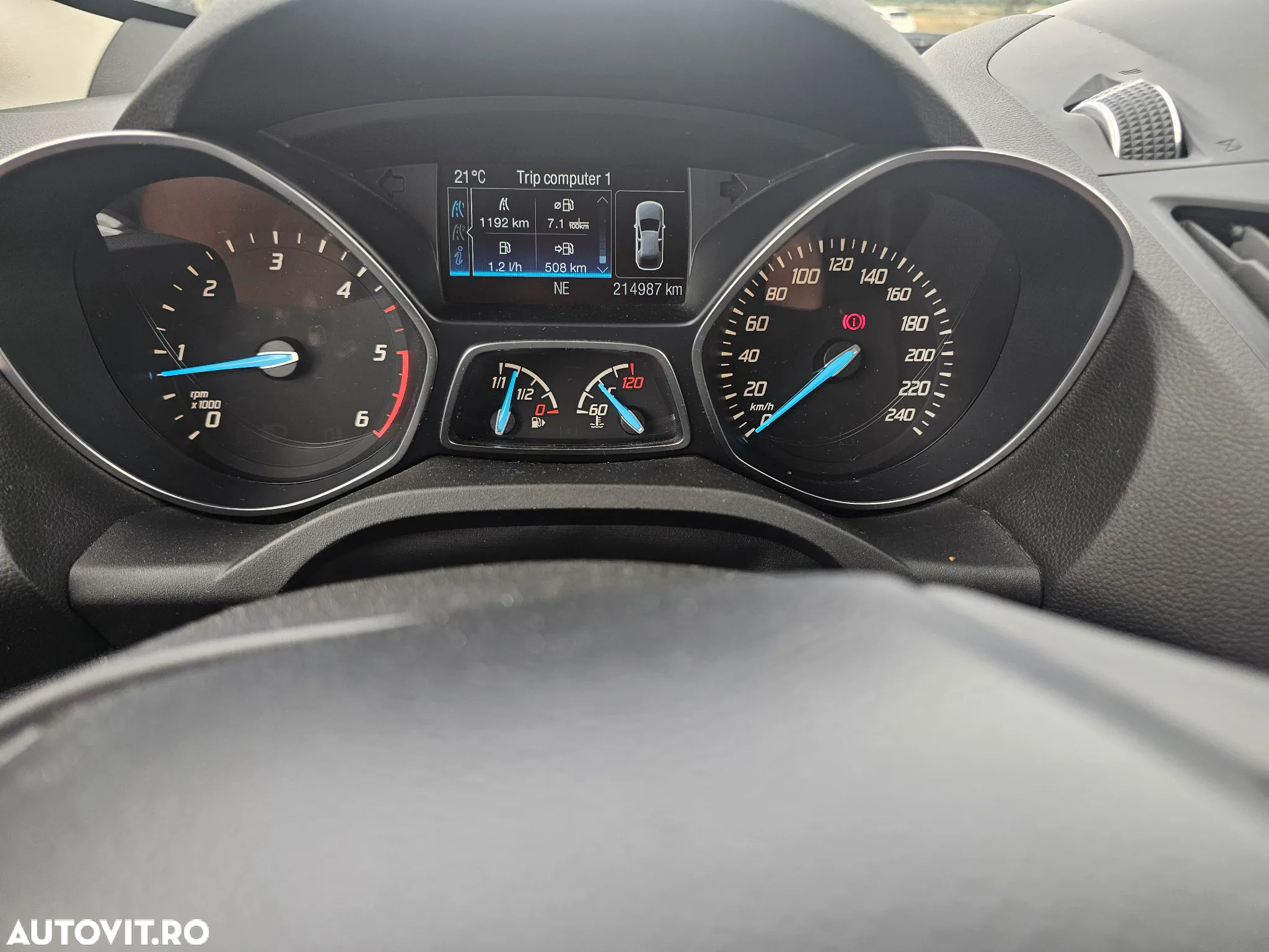 Ford Kuga 2.0 TDCi 2x4 Titanium - 7