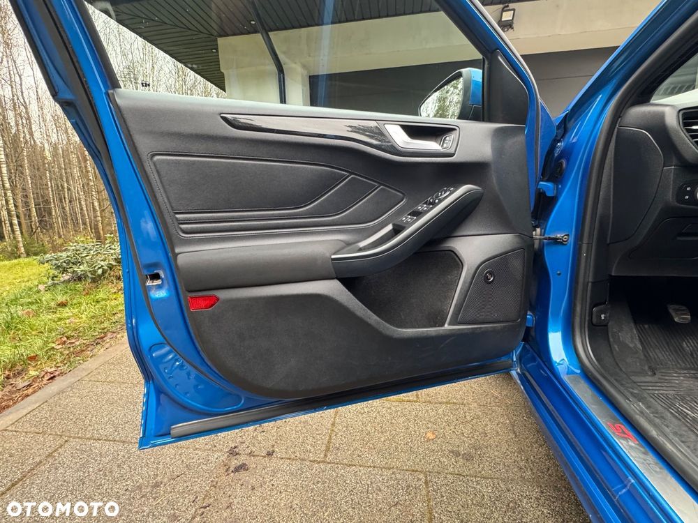 Ford Focus 1.5 EcoBoost ST-Line - 17