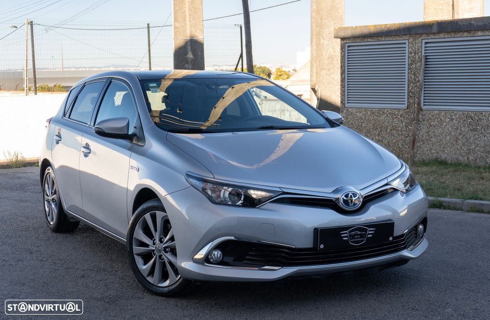 Toyota Auris 1.8 HSD Exclusive - 2