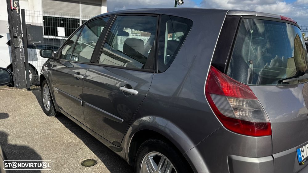 Renault Scénic 1.5 dCi Confort Dynamique - 6