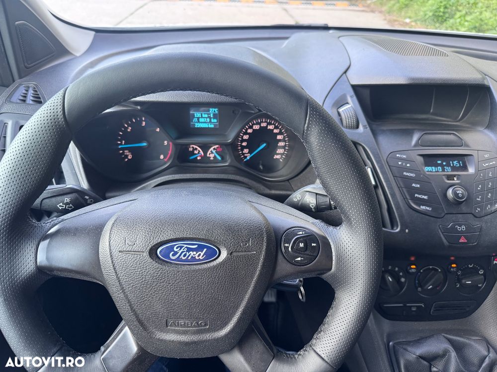 Ford Transit Connect - 13