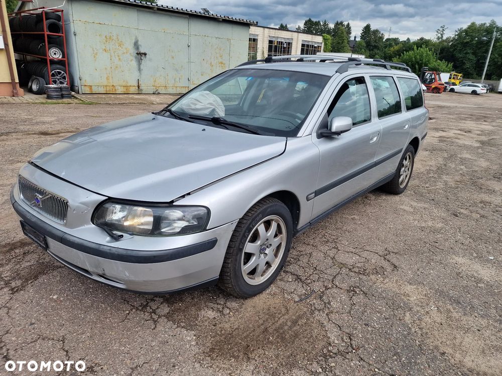 Volvo V70 2.5T AWD Edition Comfort - 2