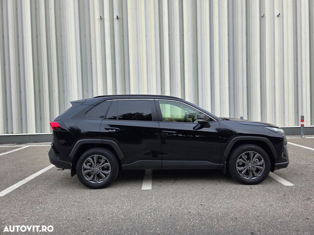 Toyota RAV4 - 4