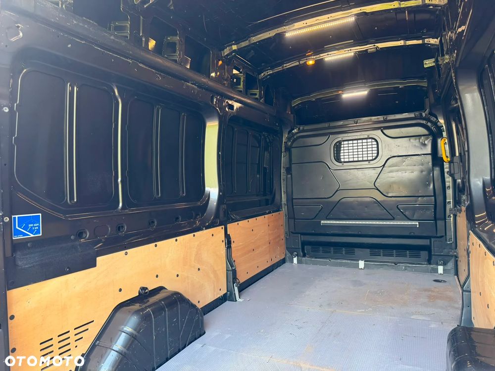 Ford Transit - 21