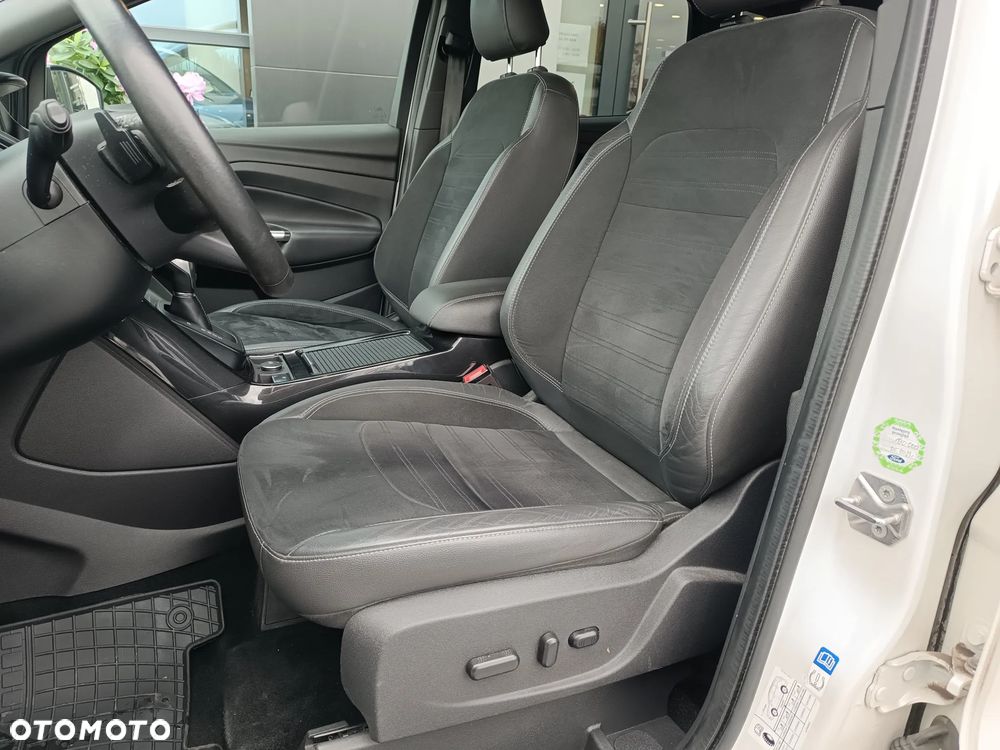 Ford Kuga 2.0 TDCi AWD ST-Line - 17