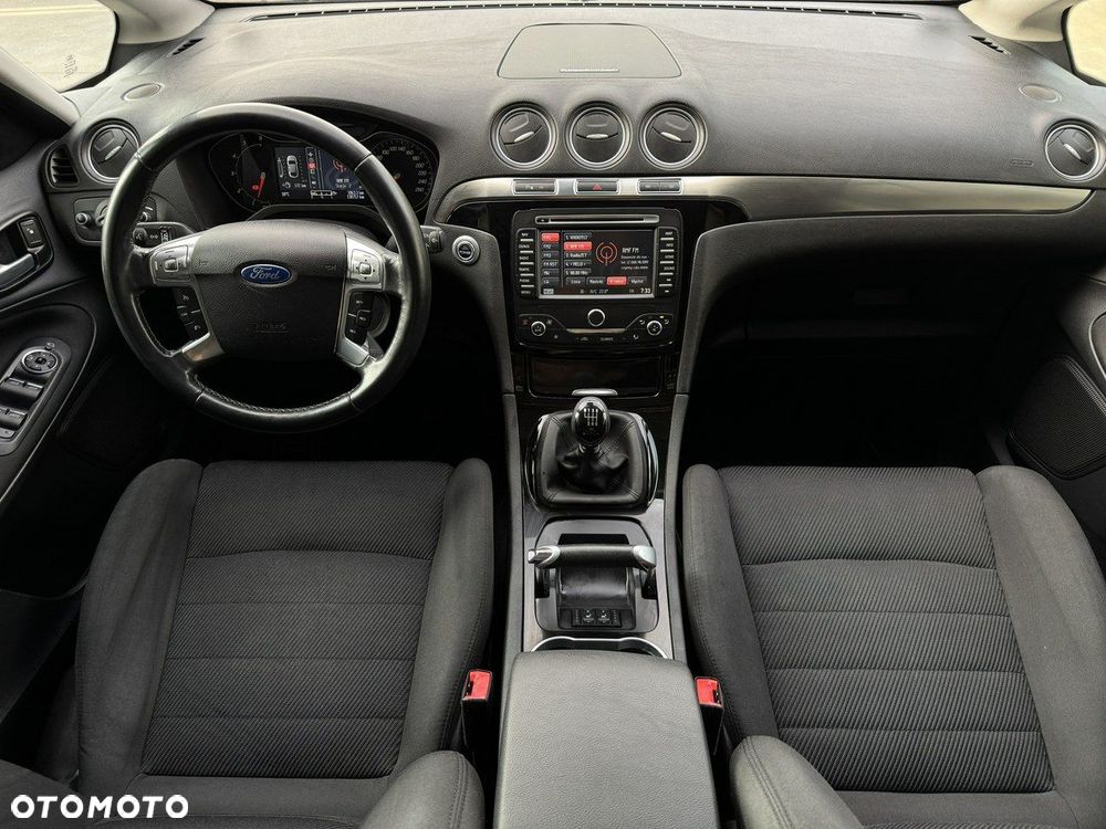 Ford S-Max - 28