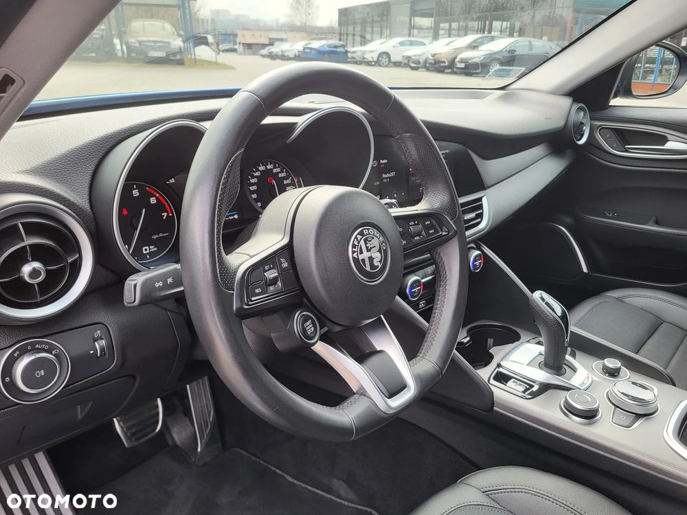 Alfa Romeo Giulia 2.0 Turbo Sprint - 11