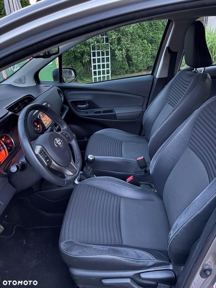 Toyota Yaris 1.0 Active EU6 - 7