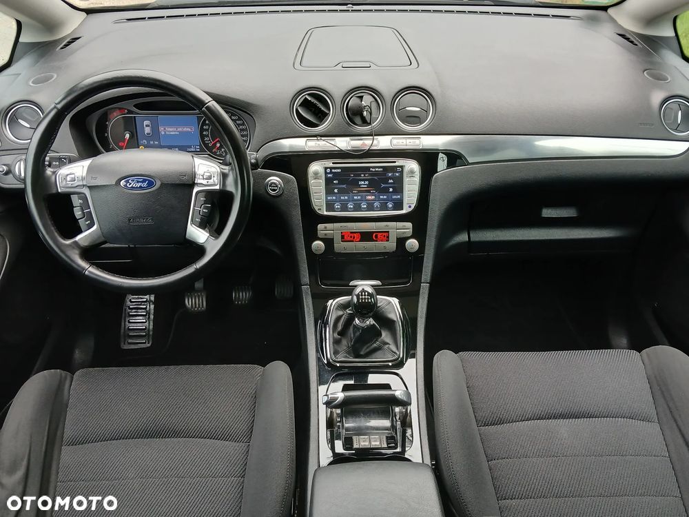 Ford S-Max 2.2 TDCi Titanium - 25