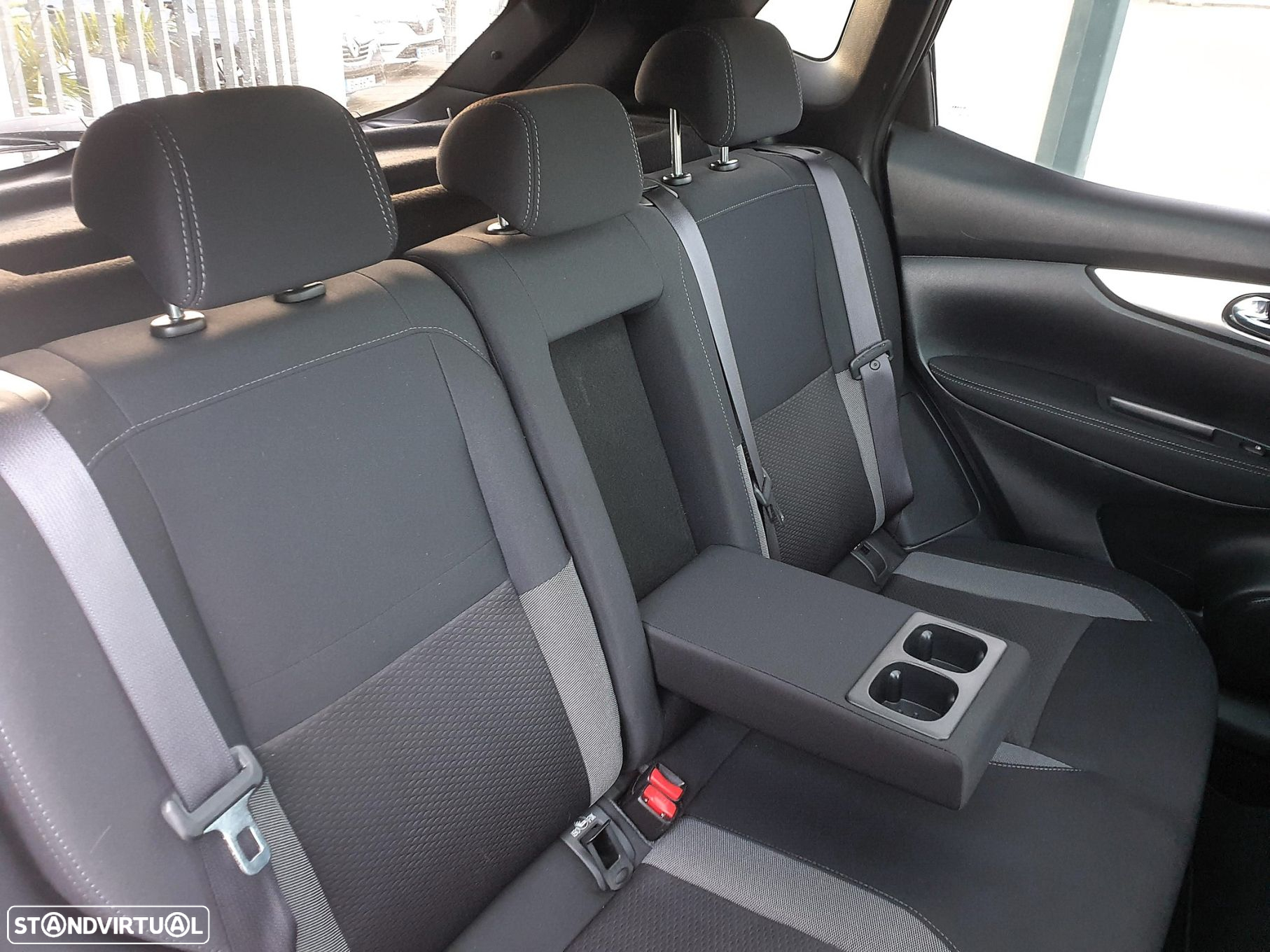 Nissan Qashqai 1.5 dCi N-Connecta Led - 37