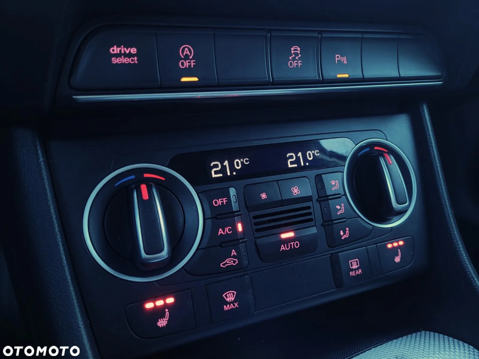 Audi Q3 2.0 TDI Quattro Design S tronic - 28