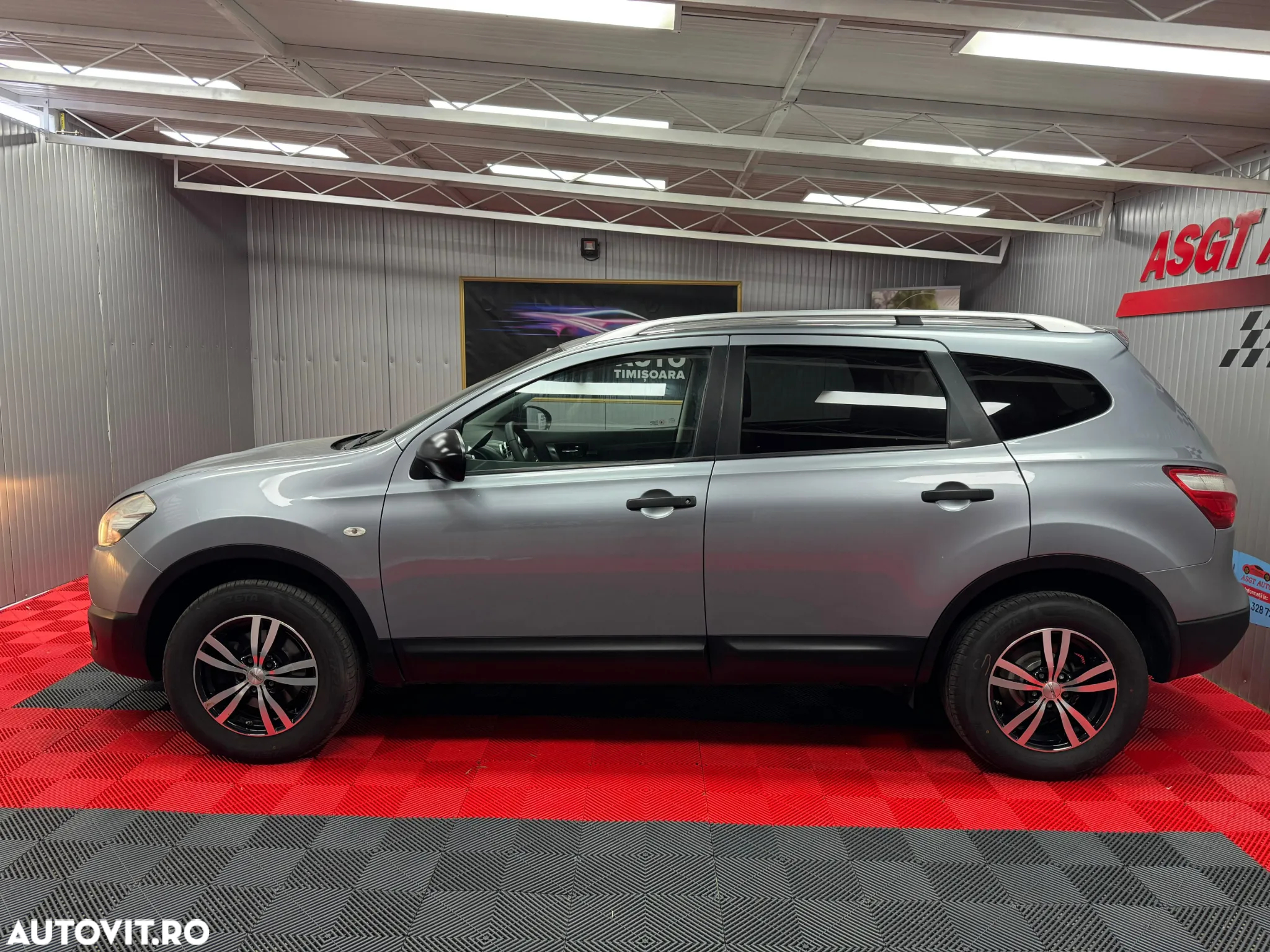 Nissan Qashqai+2 - 18