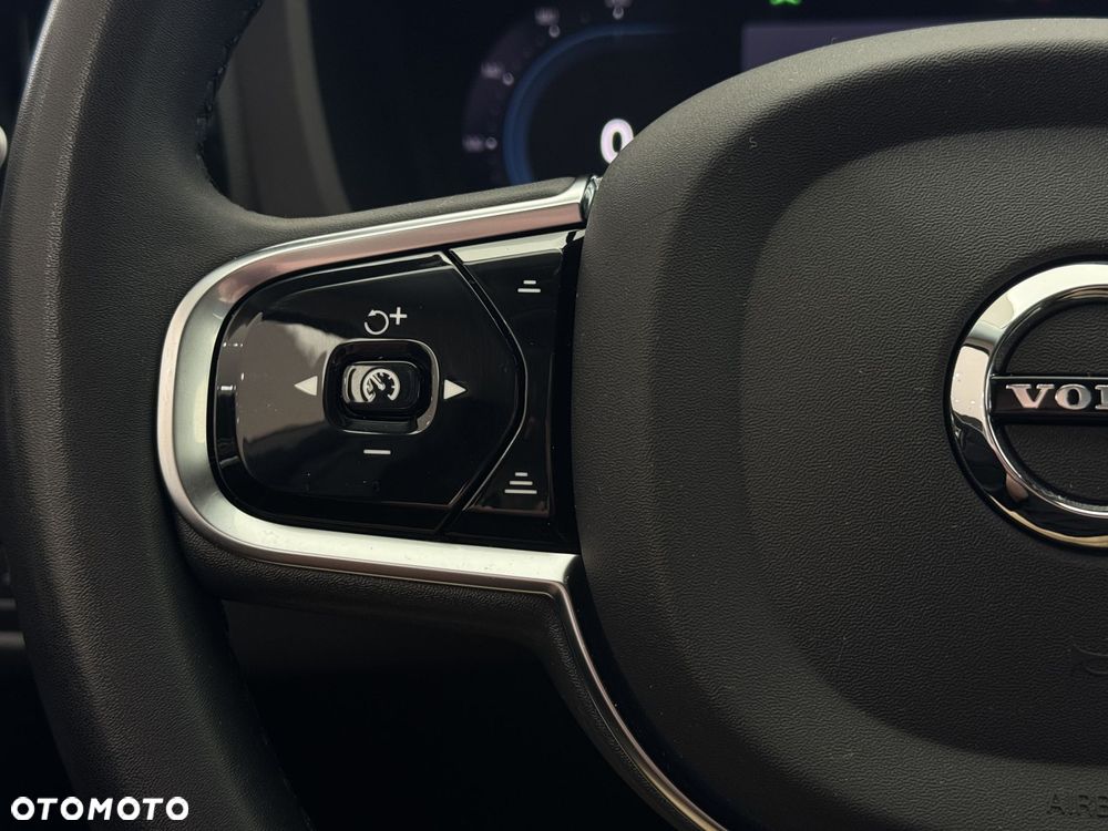 Volvo XC 60 - 22