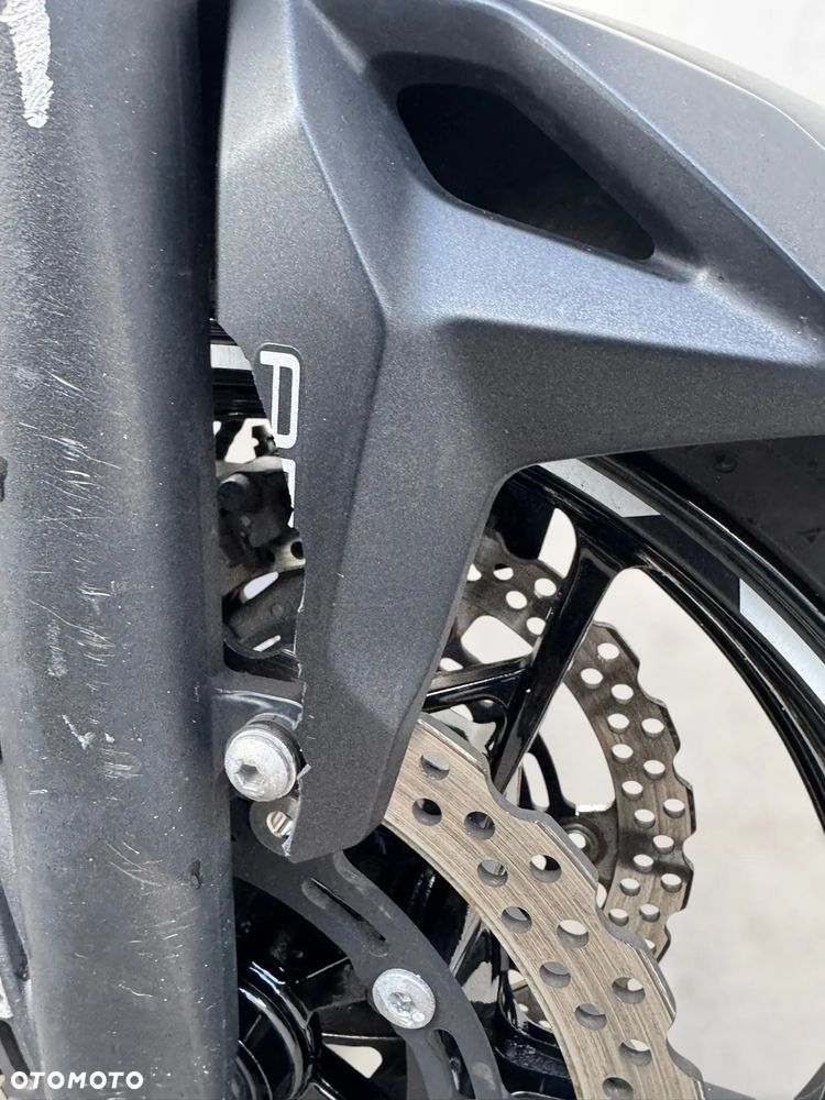 Kawasaki Z 650 - 12