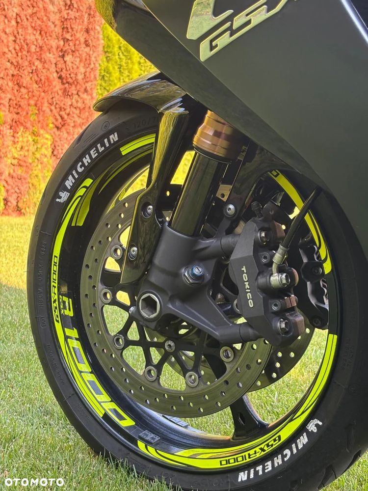 Suzuki GSX-R - 3